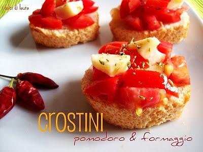 Crostini pomodori e formaggio