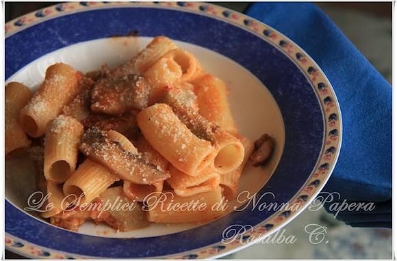 Rigatoni ai funghi e carciofi