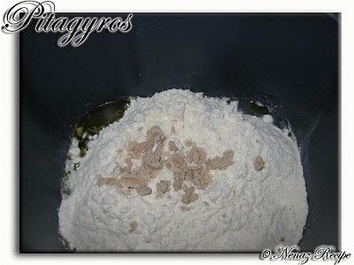 Pane Pita Greco