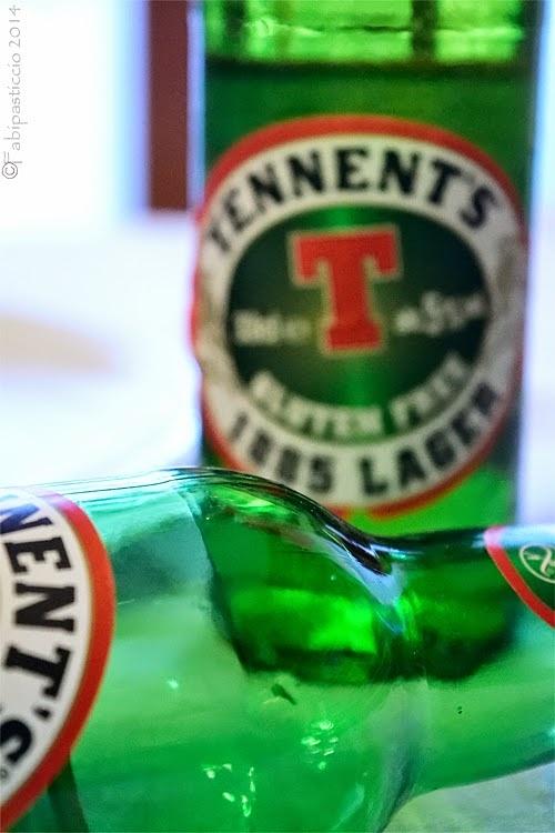 Torta al cioccolato e birra Tennent senza uova, glutine e proteine del latte