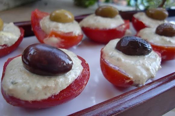 Pomodorini ripieni freddi