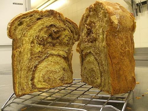 Panettone sfogliato al cacao