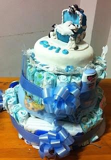 Il battesimo di Carlo: diaper cake e torta decorativa