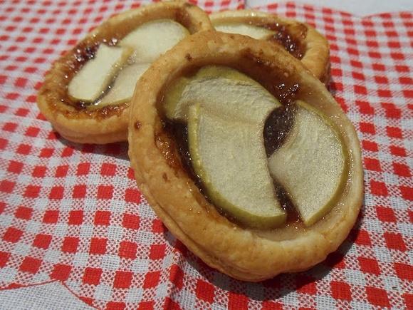 Sfogliatine alla marmellata di fragole