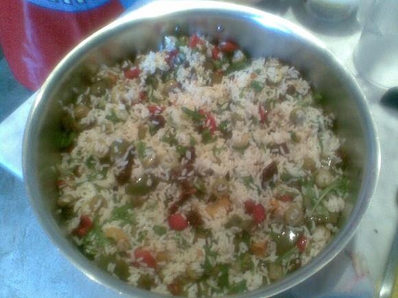 Insalata di riso rosso e verde