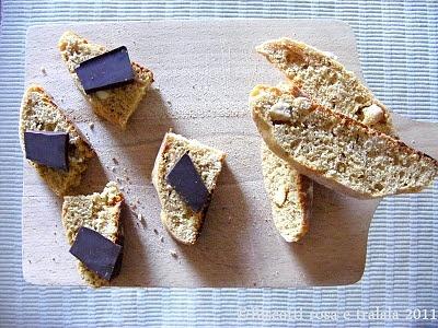 Biscuits croquants alle mandorle