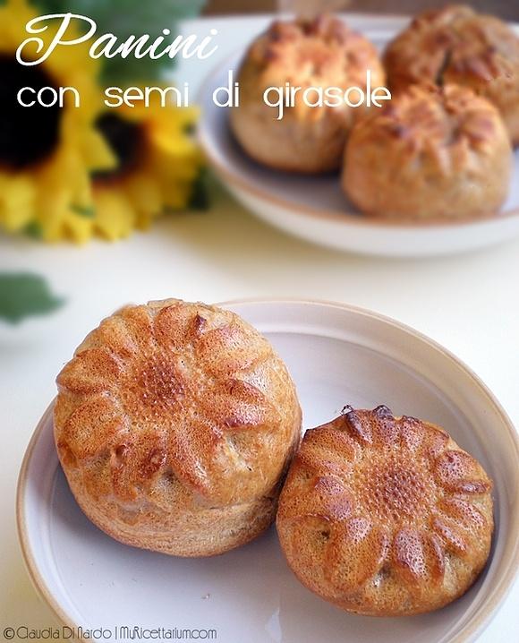 Panini integrali all'olio con semi di girasole
