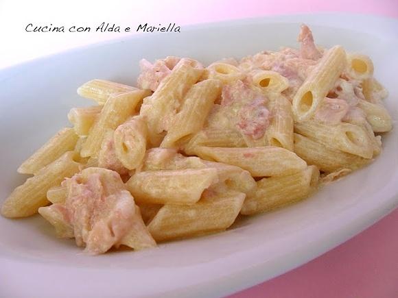 Penne con prosciutto e panna