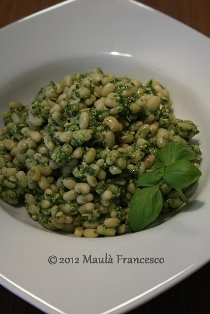 Risina di Spello al quel che rimane del pesto genovese vegan