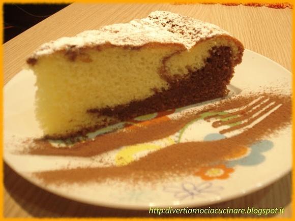 Torta variegata soffice e veloce