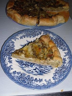 Torta ai carciofi, scamorza e prosciutto cotto