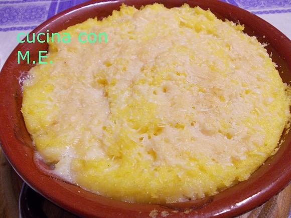 Formă de polenta - rețetă italiană de polentă tradițională