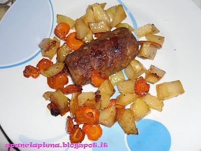 Salsiccia con patate e carote