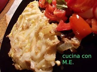 Frittata con cipolle e tonno