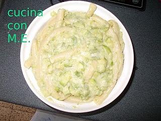 Ziti con zucchine e besciamella al forno