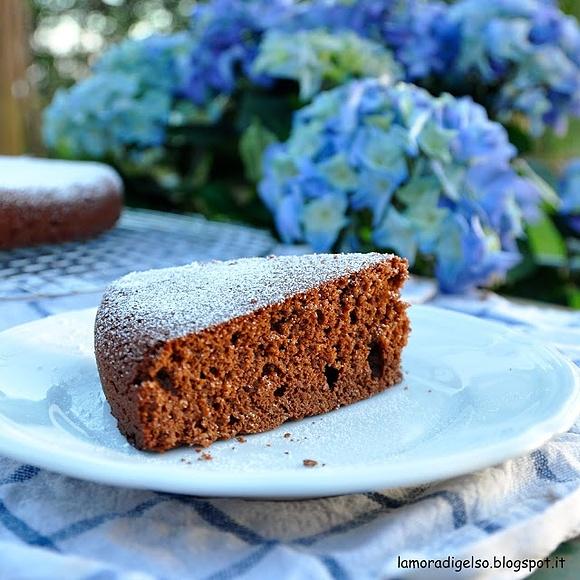 Torta al cioccolato e mandorle