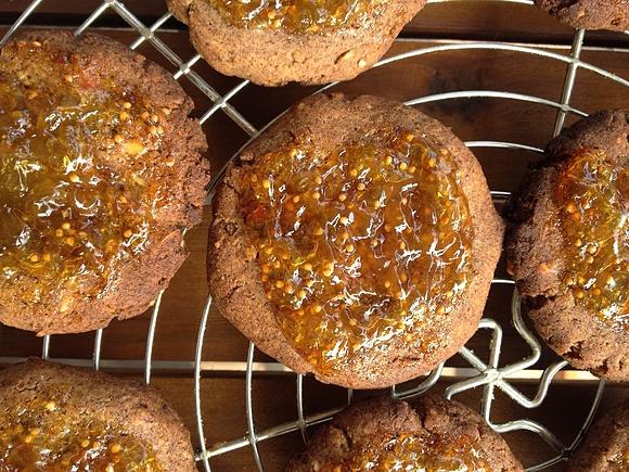 Biscotti senza glutine dolcificati con datteri