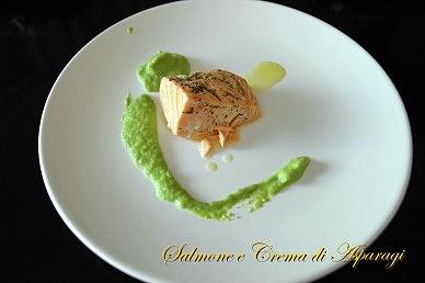 Salmone e crema di asparagi