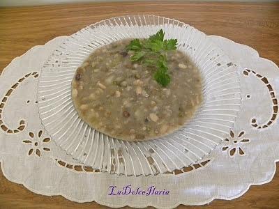 Zuppa di legumi e cereali