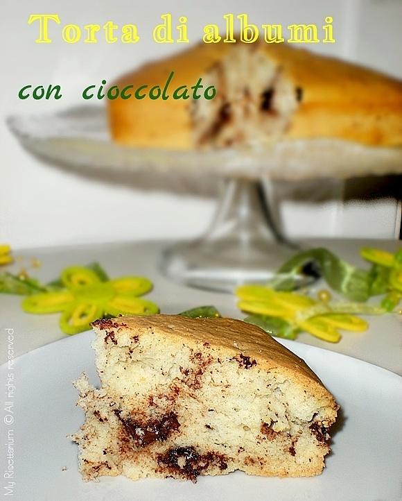 Torta di albumi con cioccolato