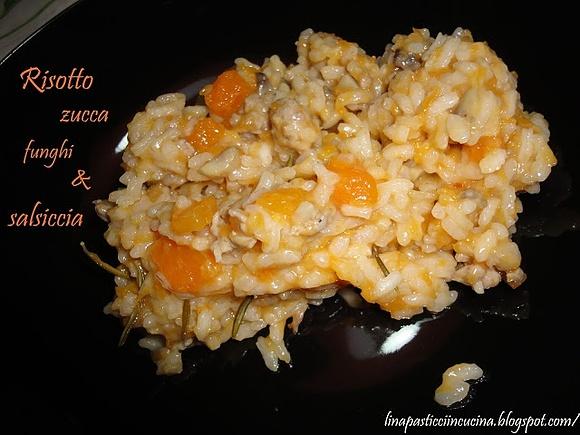 Risotto con zucca, funghi e salsiccia