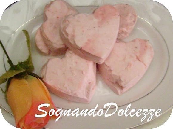 Bavarese di fragole fatta in casa