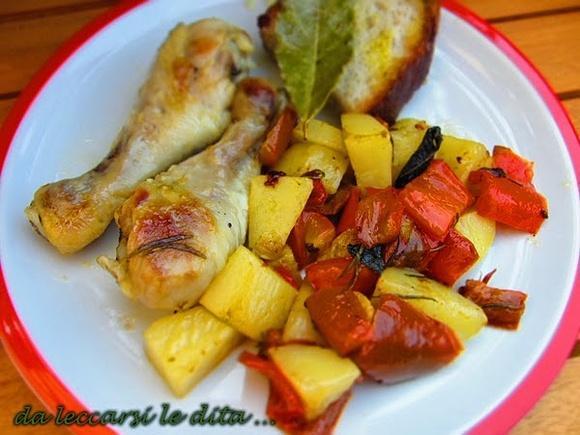 Pollo con Patate e Peperoni