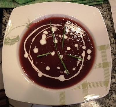 Zuppa di barbabietole rosse