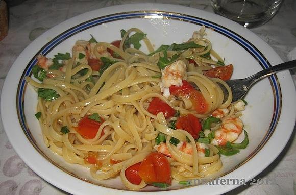 Linguine con mazzancolle, pomodorino e rucola
