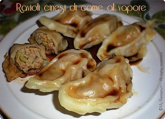 Ravioli cinesi di carne al vapore