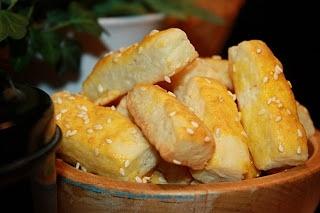 Biscotti salati con formaggio feta