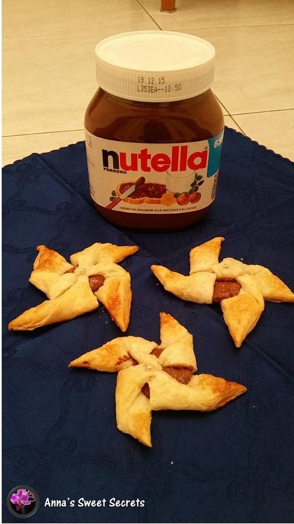 Girandole di pasta sfoglia alla Nutella