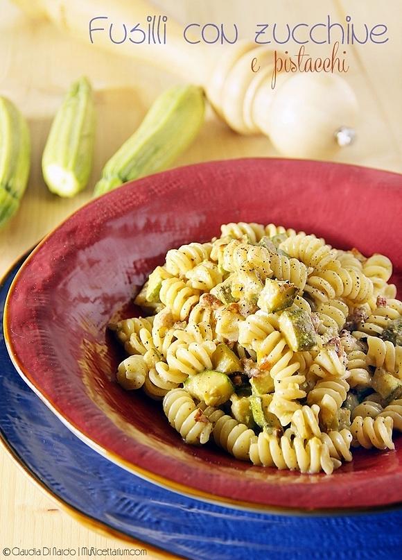 Fusilli con zucchine e pistacchi
