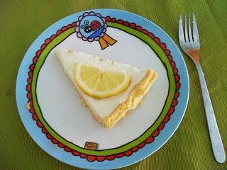 Torta allo yogurt al limone profumata