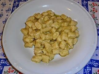 Gnocchetti di ricotta al pesto di salvia e nocciole