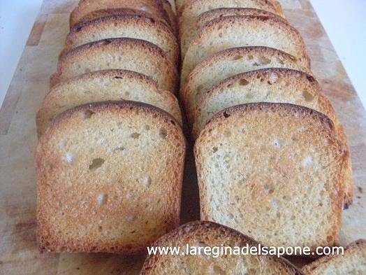 Fette biscottate vegane senza olio di palma o margarina