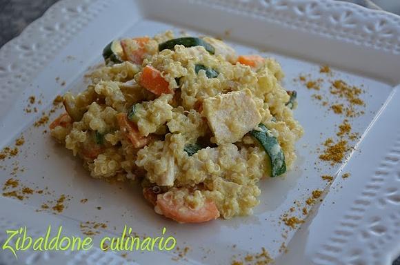 Insalata di pollo e quinoa al curry
