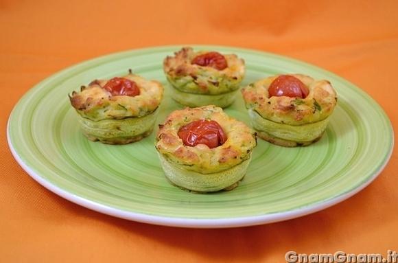 Muffin salati alle zucchine e ricotta