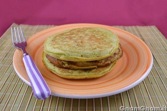 Pancakes salati alle zucchine