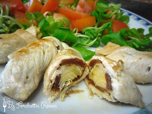 Involtini di pollo con carciofini e pomodori secchi