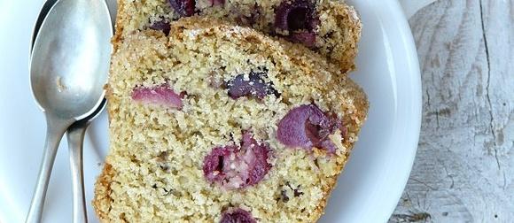 Plumcake con crusca e uva