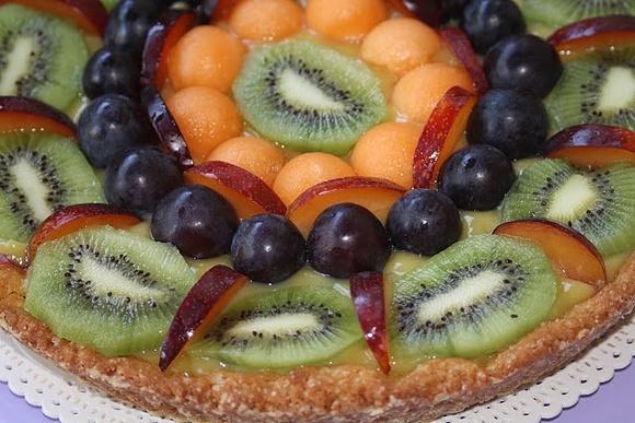 Crostata di frutta con frolla di Kamut all'olio e crema pasticciera al latte di riso