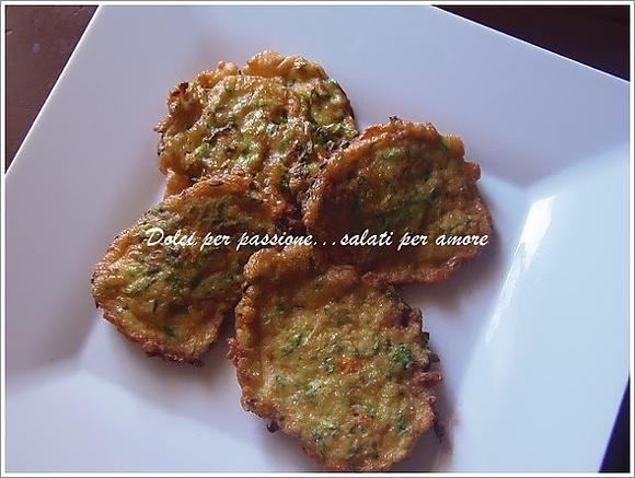 Frittelle di fiori e zucchine