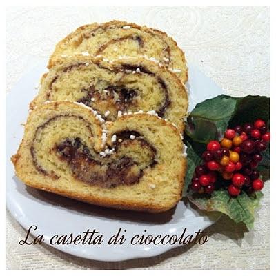 Pandolce alla panna ripieno di Nutella