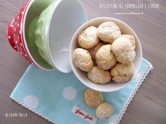 Biscottini al formaggio e limone