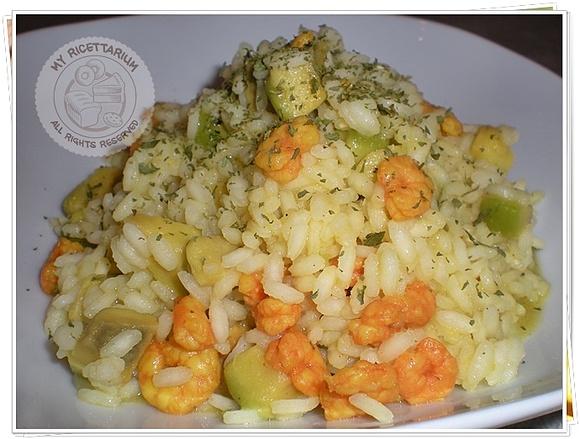 Risotto con gamberetti e avocado
