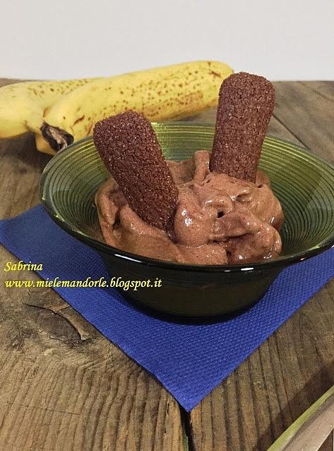 Gelato vegano di banana e cacao