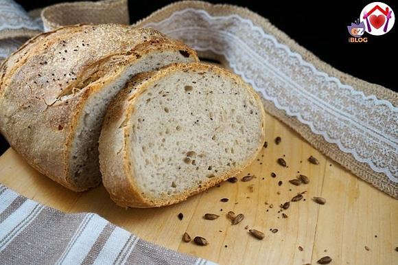 Pane ai semi vari