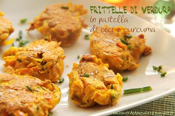 Frittelle di verdura in pastella di ceci e curcuma