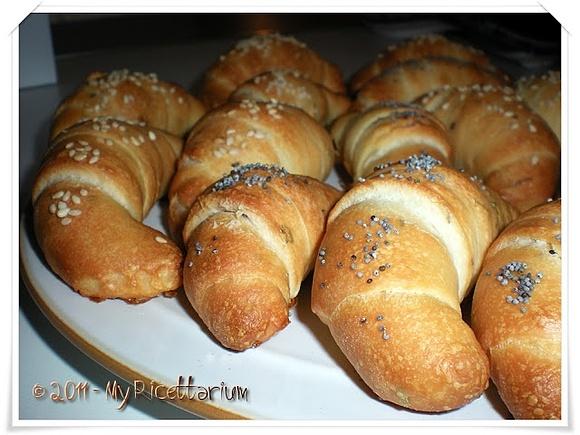 Mini croissant salati